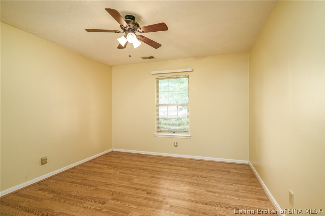 1325 Valley View Road New Albany, IN 47150 - Photo 18 of 26 Gallery Image 18