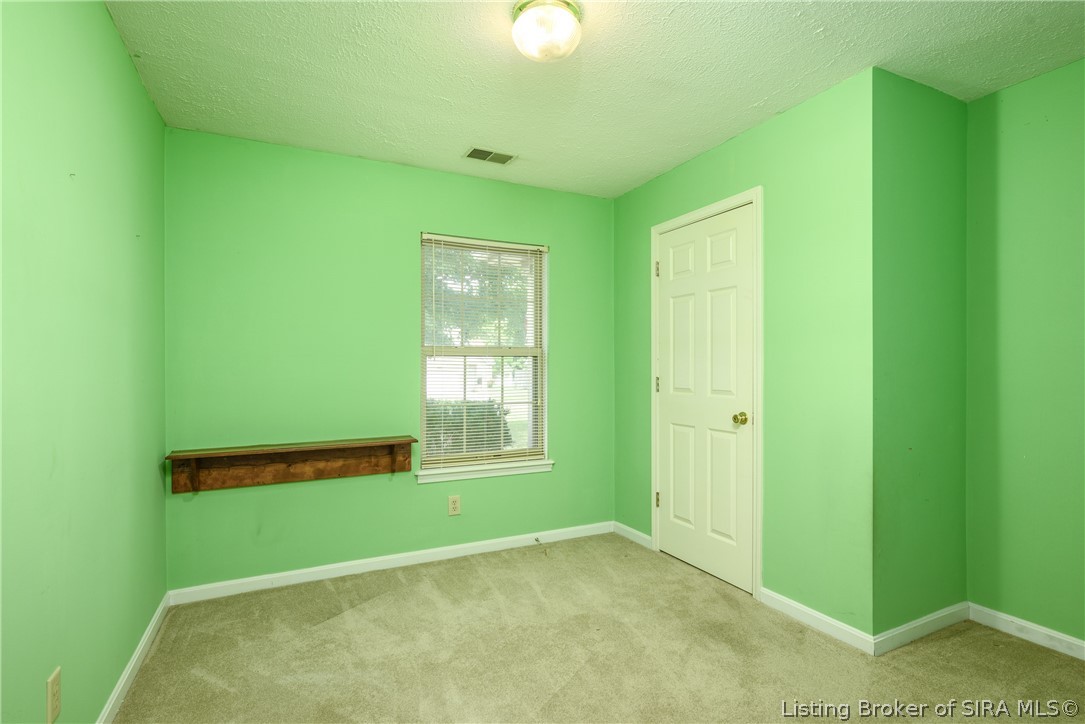 1325 Valley View Road New Albany, IN 47150 - Photo 20 of 26 Gallery Image 20