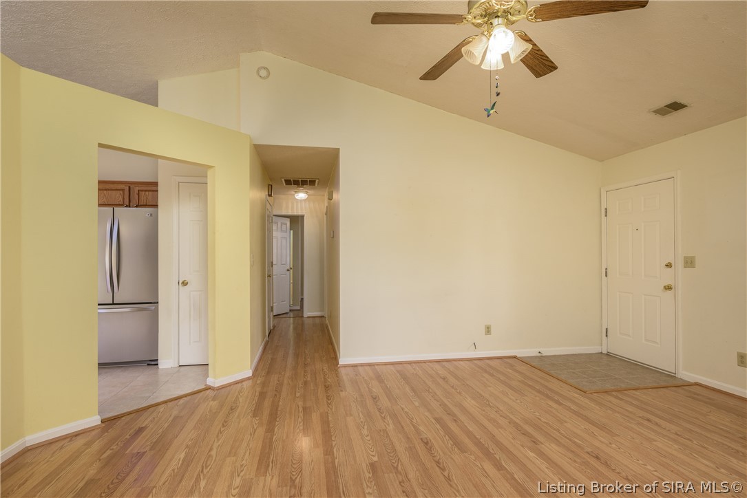 1325 Valley View Road New Albany, IN 47150 - Photo 9 of 26 Gallery Image 9