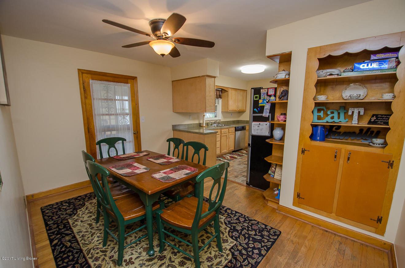 3507 Janell Road Louisville, KY 40216 - Photo 11 of 32 Dining Room Space