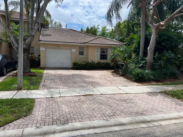 $2,650 | 8936 Northwest 53rd Court, Sunrise, FL 33351