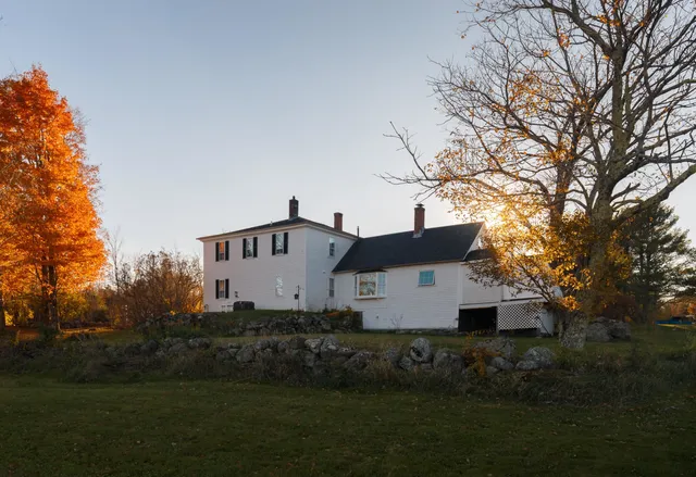 $1,499,000 | 235 Windsor Road, Hillsborough, NH 03244