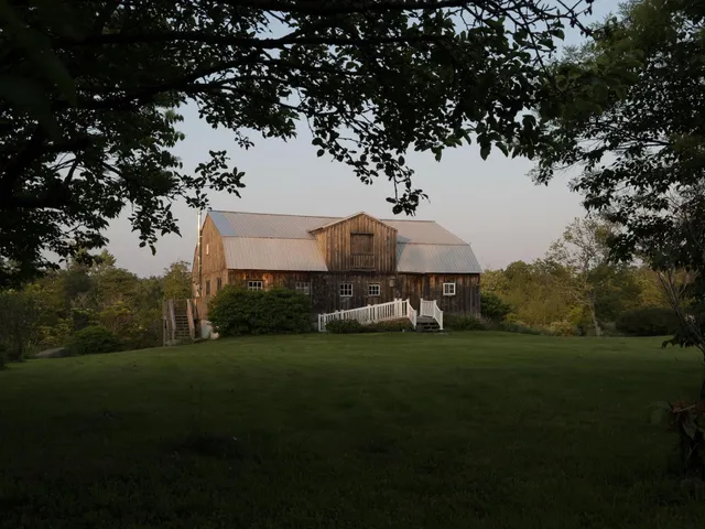 $1,499,000 | 235 Windsor Road, Hillsborough, NH 03244