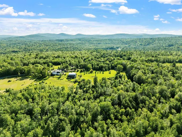 $1,499,000 | 235 Windsor Road, Hillsborough, NH 03244