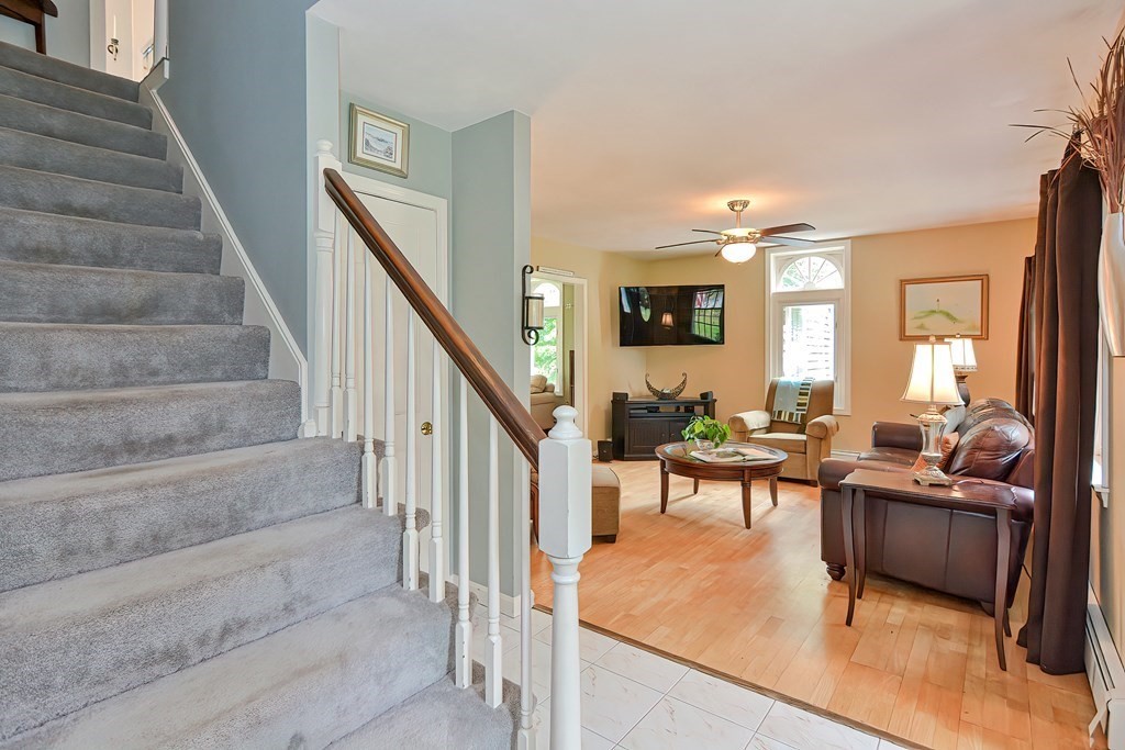 10 Valley Road Southborough, MA 01772 - Photo 6 of 41 Gallery Image 6