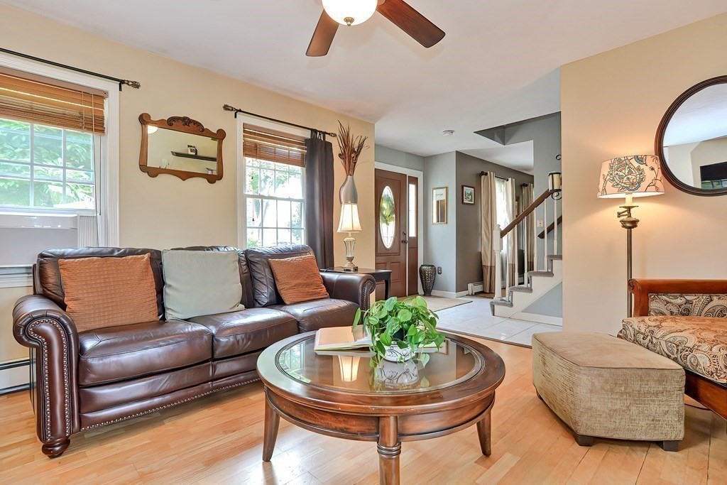 10 Valley Road Southborough, MA 01772 - Photo 9 of 41 Gallery Image 9