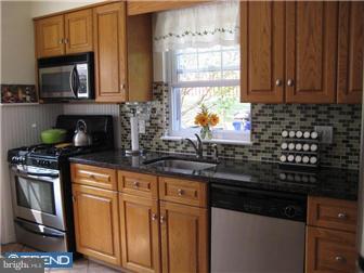 76 Rodmor Road Havertown, PA 19083 - Photo 6 of 12