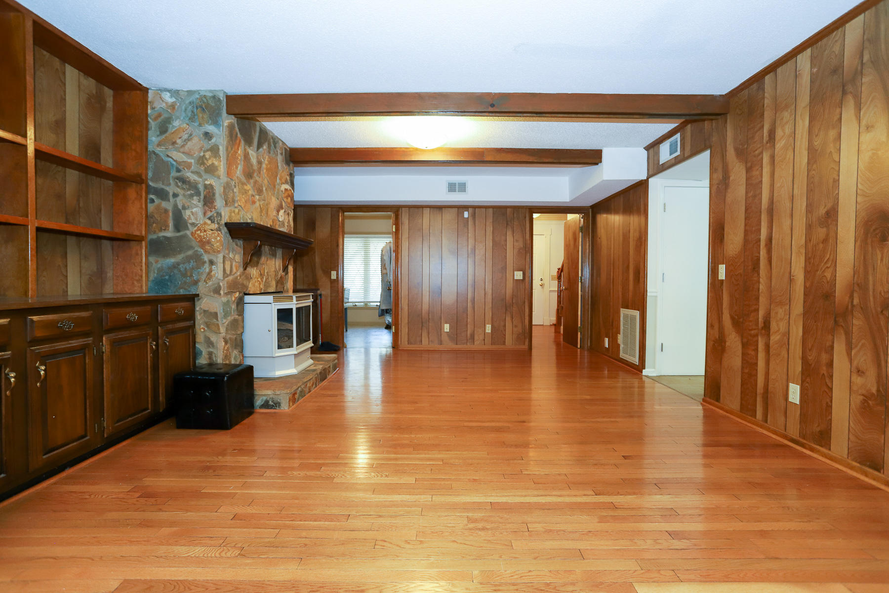 115 Oakdene Road Pooler, GA 31322 - Photo 12 of 60 family room6