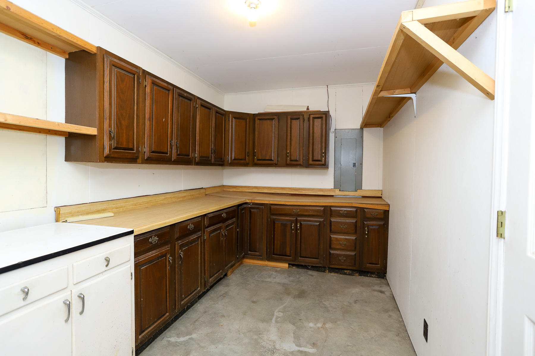 115 Oakdene Road Pooler, GA 31322 - Photo 25 of 60 garage workshop1