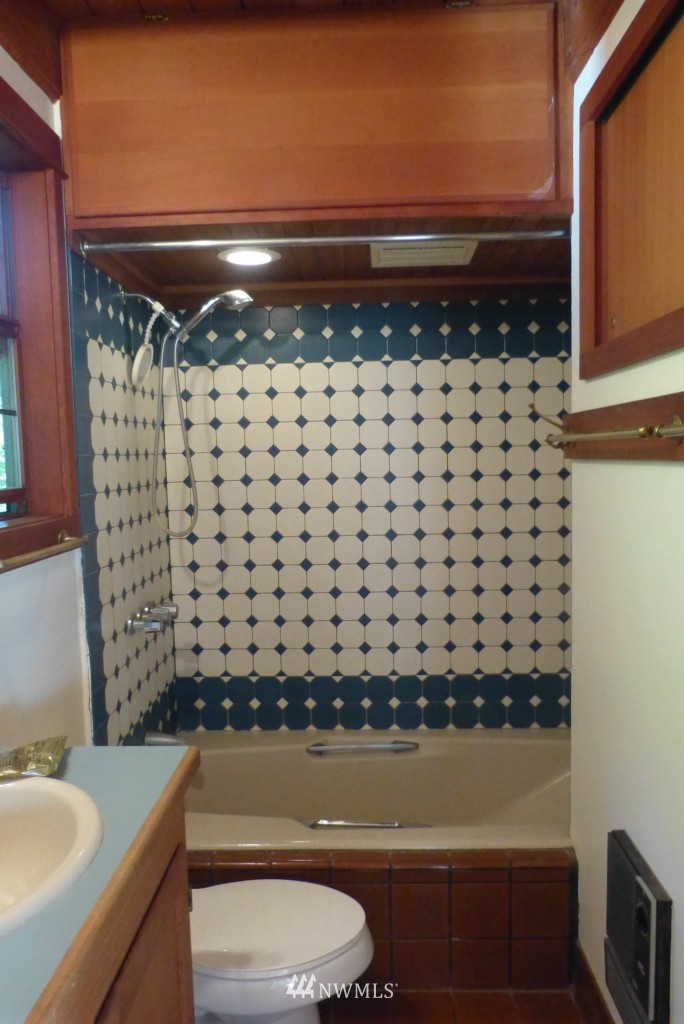 1132 Van Trojan Road Chimacum, WA 98325 - Photo 12 of 25 Gallery Image 12