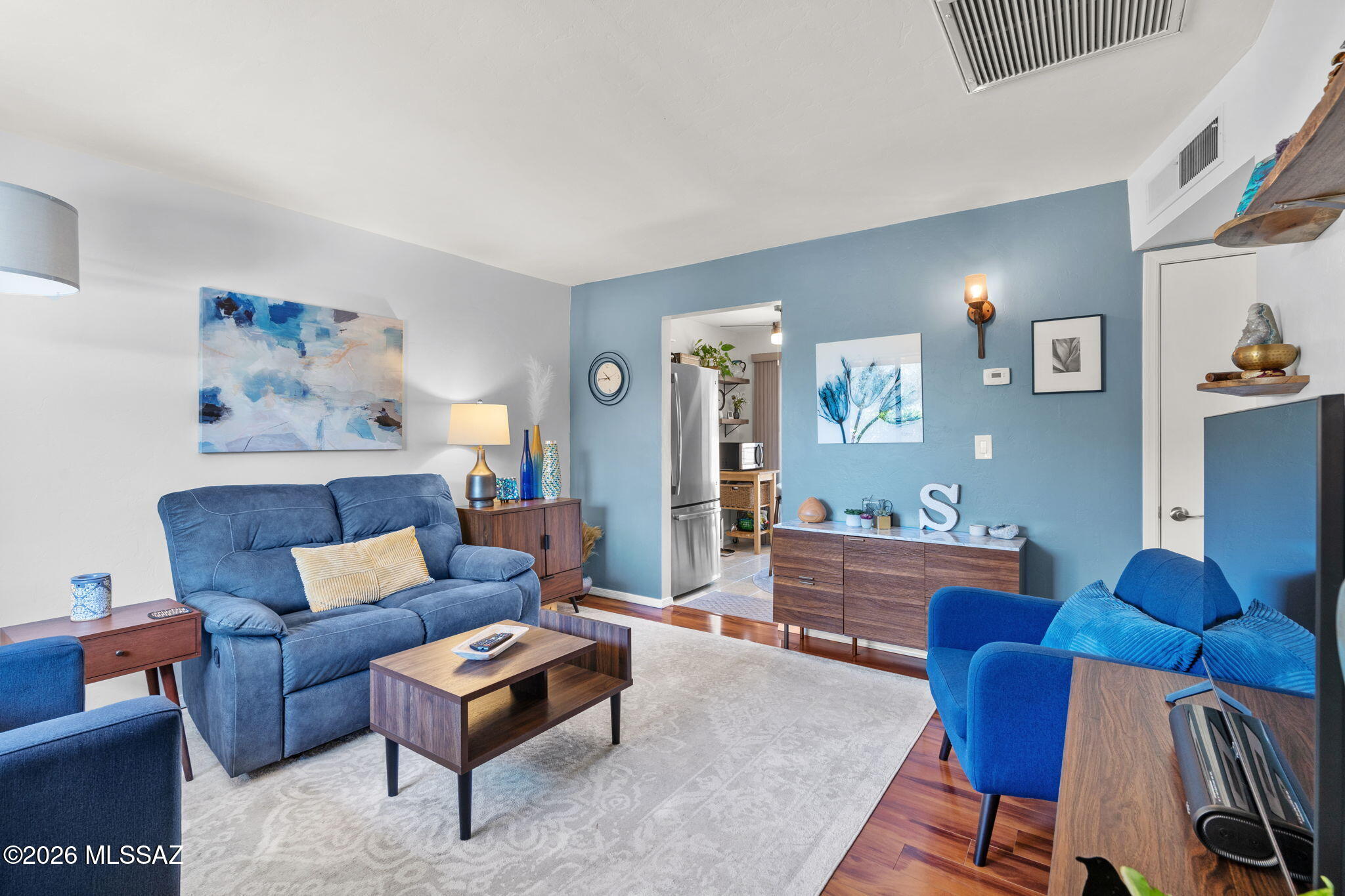 350 North Silverbell Road Tucson, AZ 85745 - Photo 3 of 21 Living Room