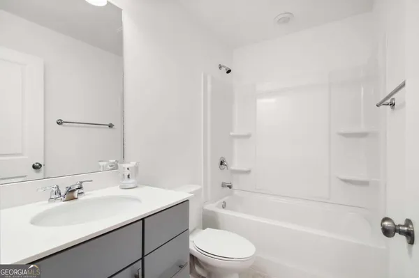 $2,995 | 4160 Pierson Trace, Unit 4160, Suwanee, GA 30024