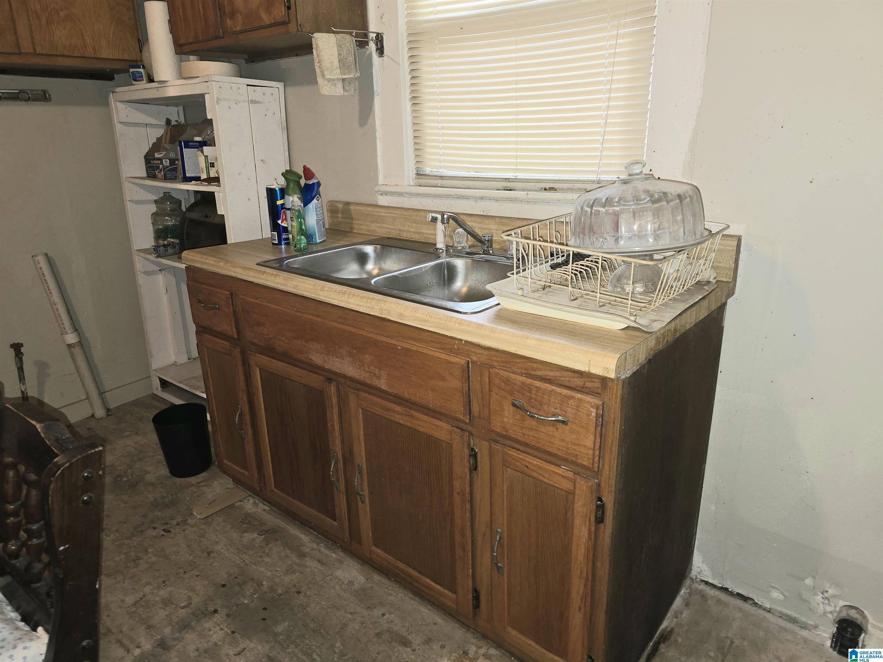 1609 Exeter Avenue Bessemer, AL 35020 - Photo 3 of 70