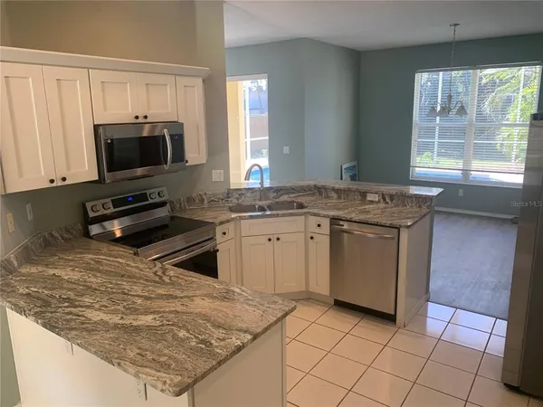 $3,150 | 210 41st Street Northeast, Bradenton, FL 34208