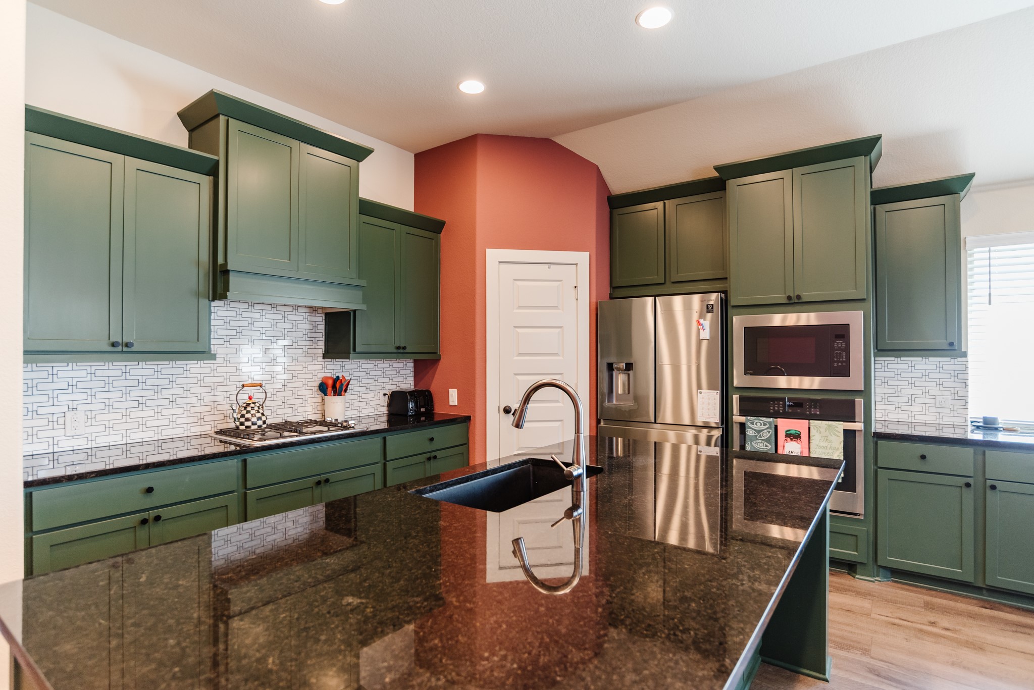 16712 Rakesh Way Manor, TX 78653 - Photo 9 of 40 Gallery Image 9