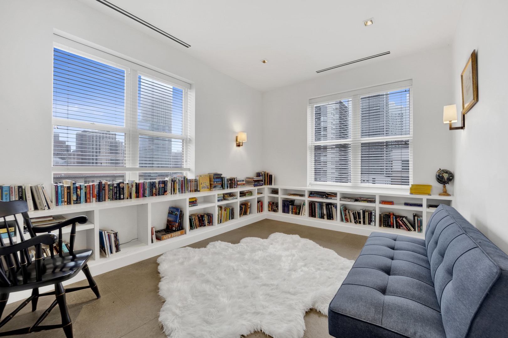 55 West Delaware Place, Unit 1120 Chicago, IL 60610 - Photo 16 of 36