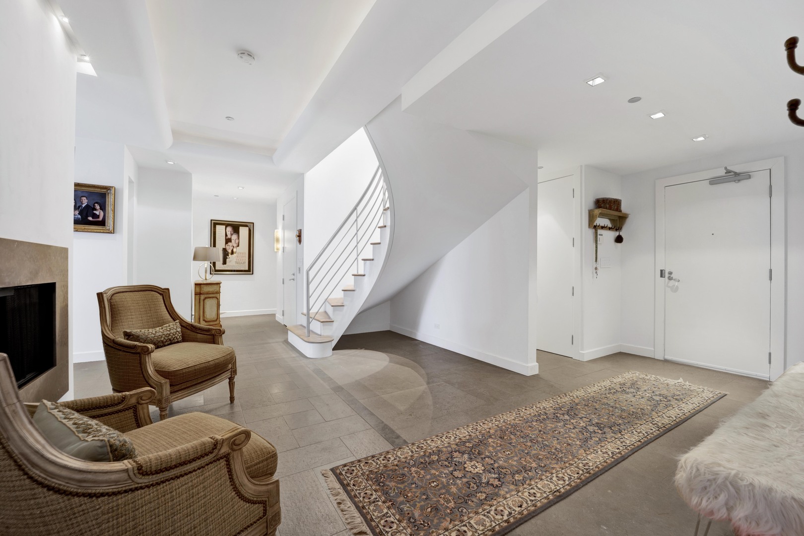 55 West Delaware Place, Unit 1120 Chicago, IL 60610 - Photo 21 of 36