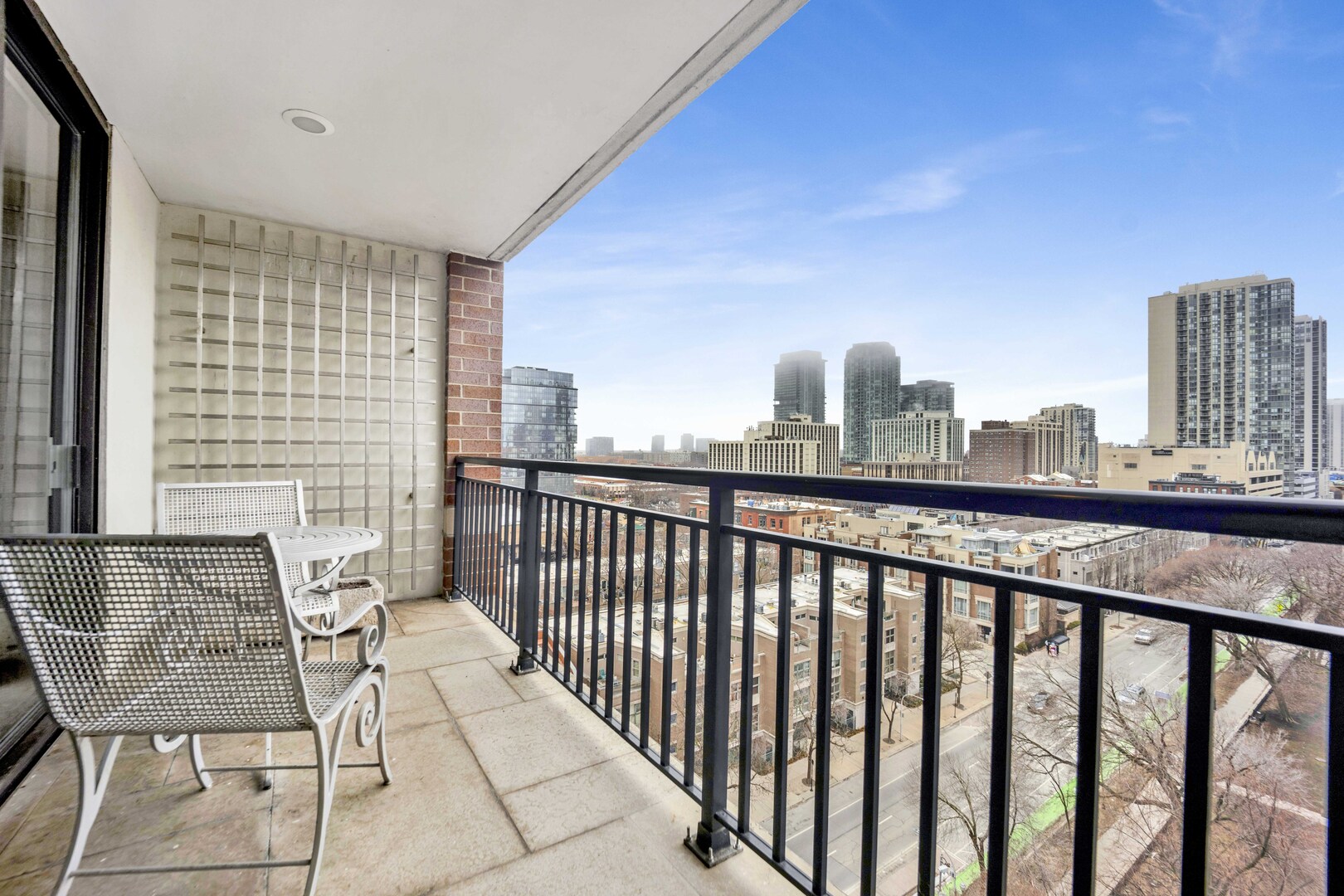 55 West Delaware Place, Unit 1120 Chicago, IL 60610 - Photo 22 of 36