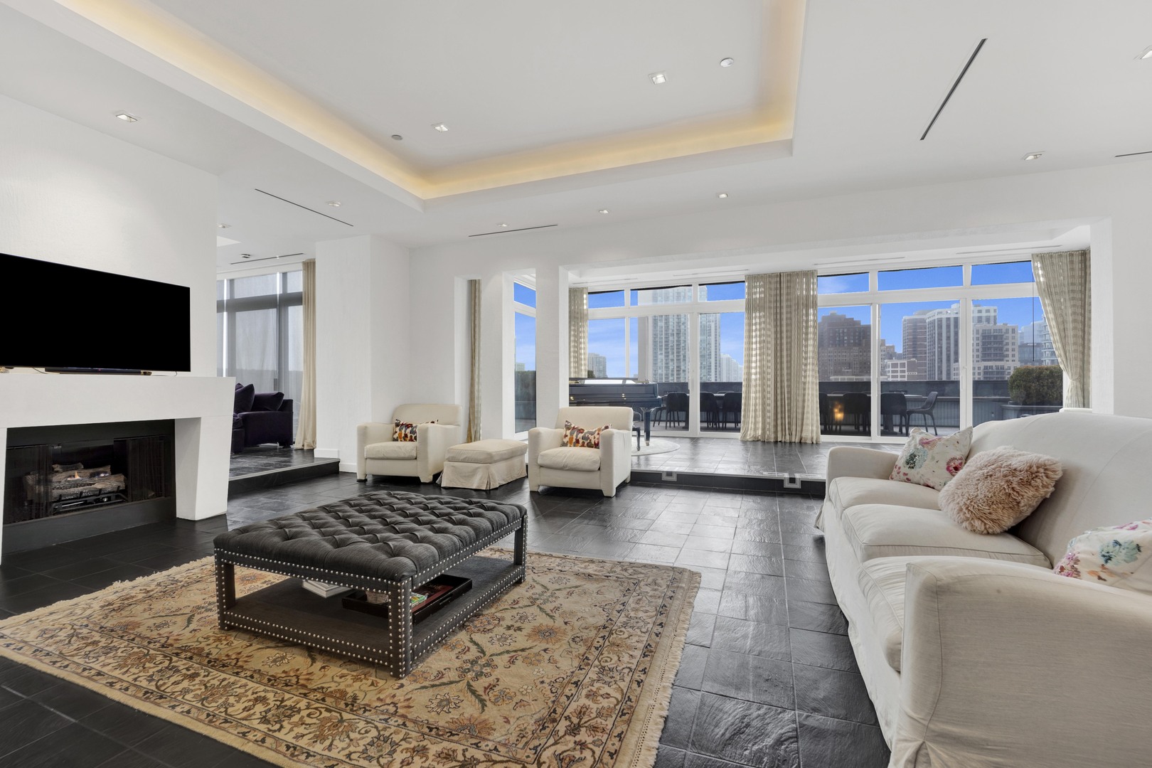 55 West Delaware Place, Unit 1120 Chicago, IL 60610 - Photo 23 of 36