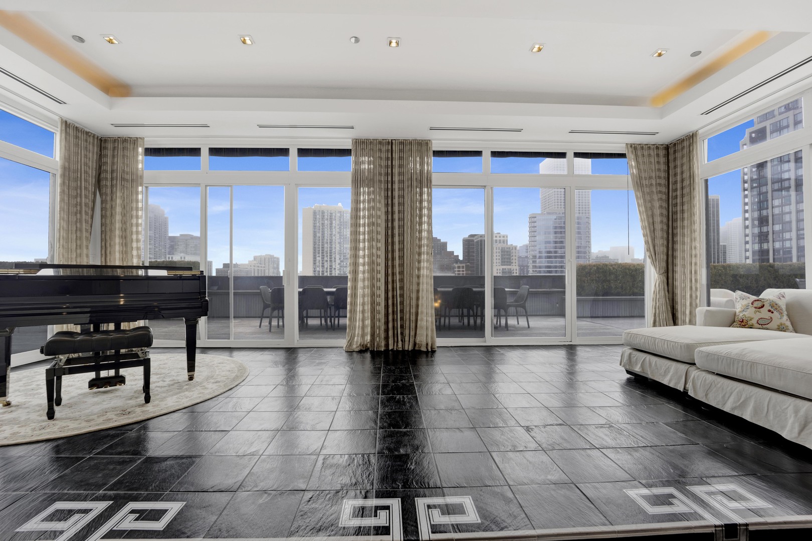 55 West Delaware Place, Unit 1120 Chicago, IL 60610 - Photo 25 of 36