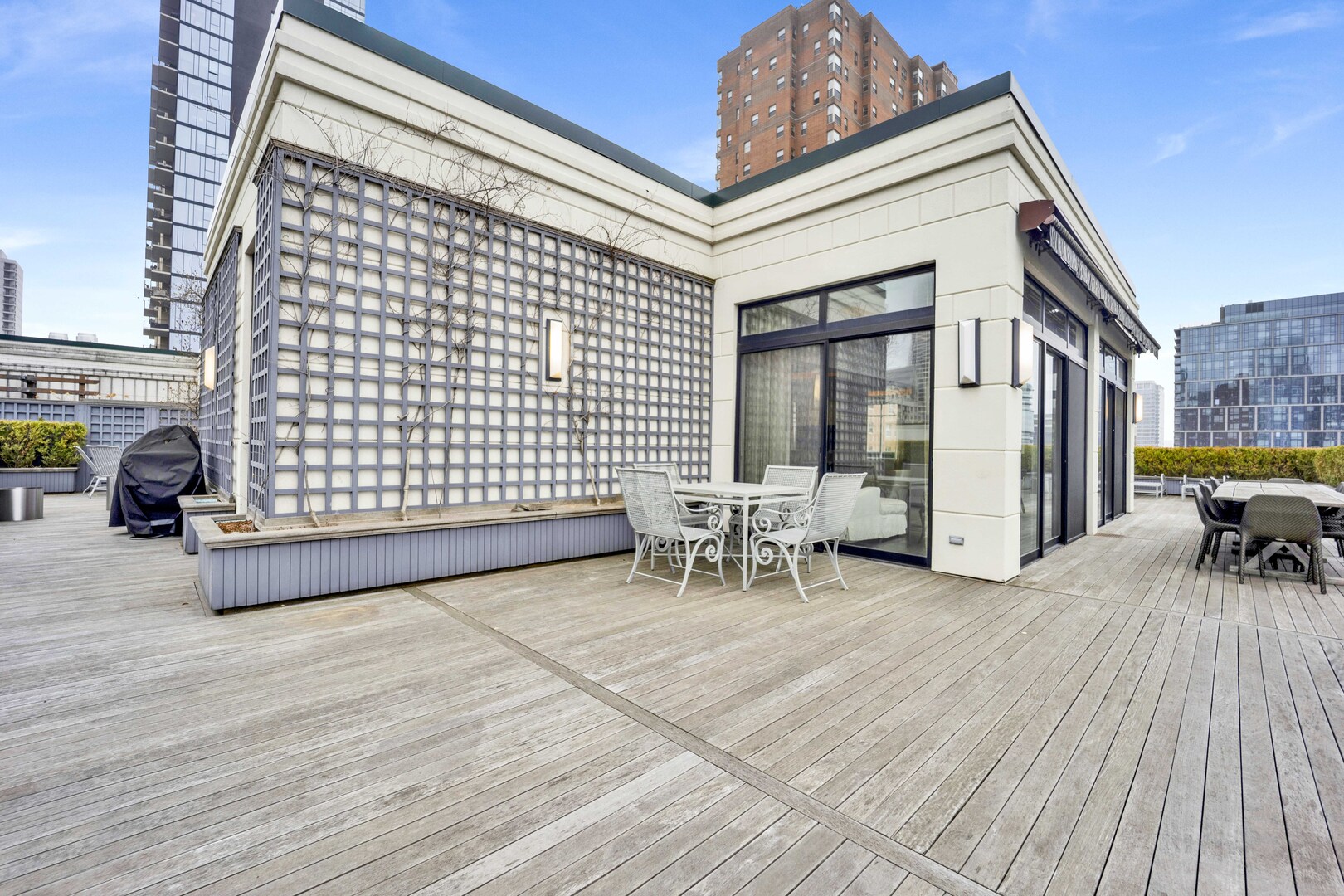 55 West Delaware Place, Unit 1120 Chicago, IL 60610 - Photo 30 of 36