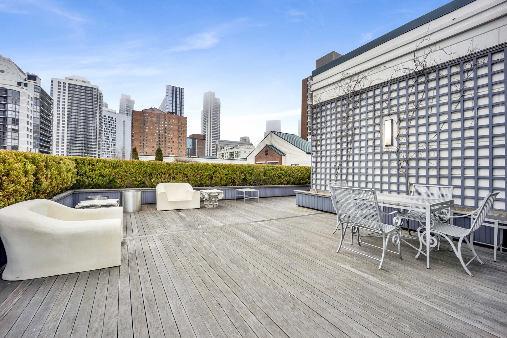 55 West Delaware Place, Unit 1120 Chicago, IL 60610 - Photo 31 of 36