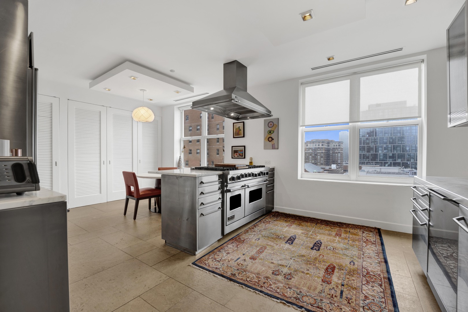 55 West Delaware Place, Unit 1120 Chicago, IL 60610 - Photo 9 of 36