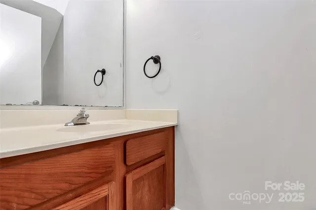 $269,900 | 10918 Carmel Crossing Road, Charlotte, NC 28226