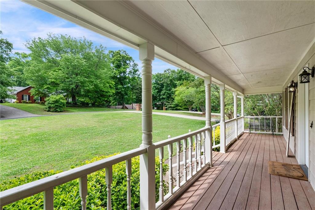 165 Hayes Circle Rex, GA 30273 - Photo 4 of 44