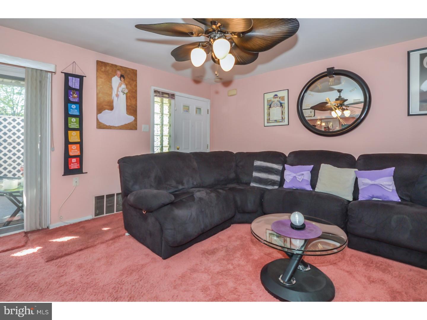 3333 Comly Road, Unit 35 Philadelphia, PA 19154 - Photo 3 of 25 Living Room