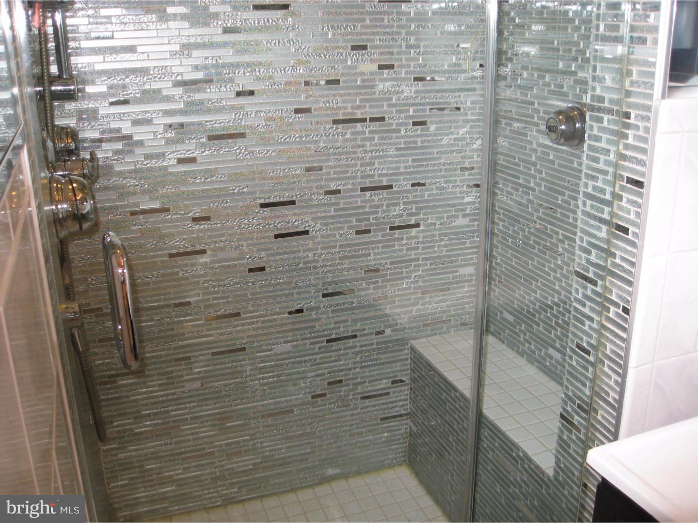 3333 Comly Road, Unit 35 Philadelphia, PA 19154 - Photo 22 of 25 Bathroom