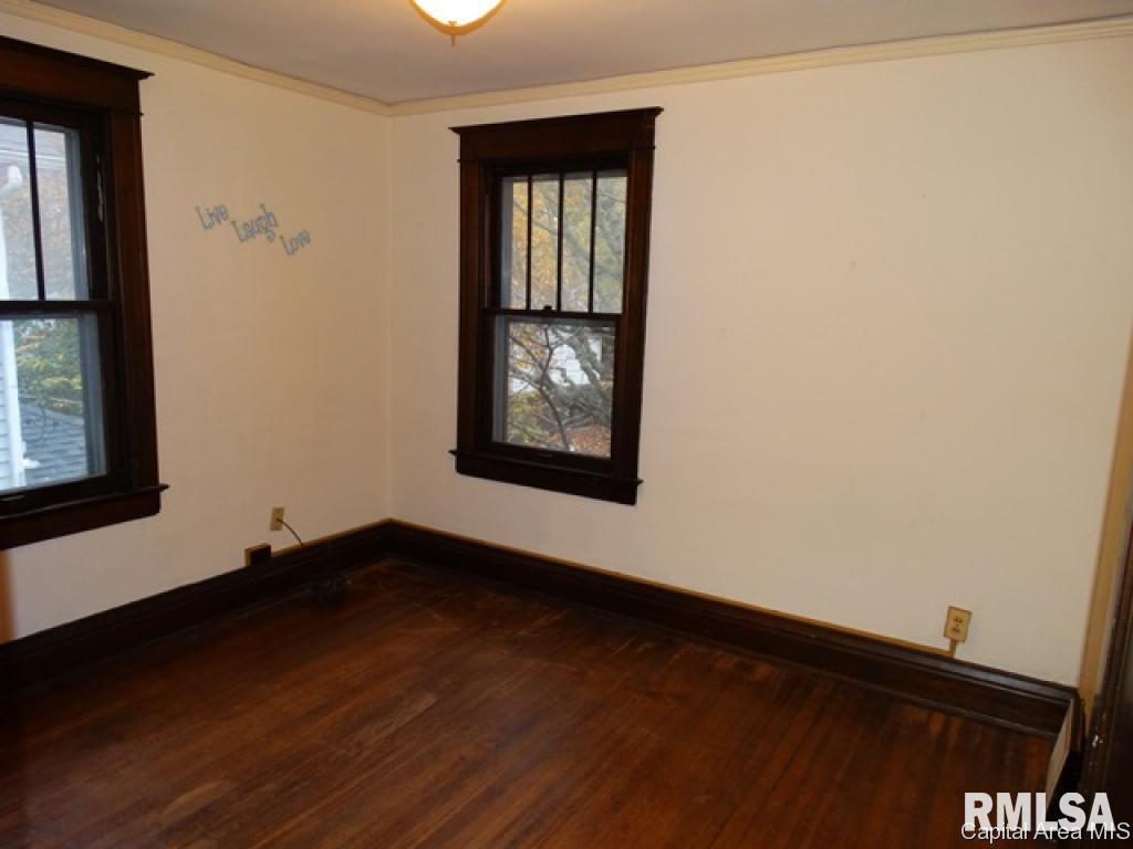 925 West Lawrence Avenue Springfield, IL 62704 - Photo 5 of 15 Gallery Image 5