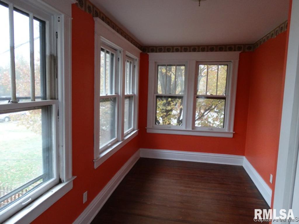 925 West Lawrence Avenue Springfield, IL 62704 - Photo 7 of 15 Gallery Image 7