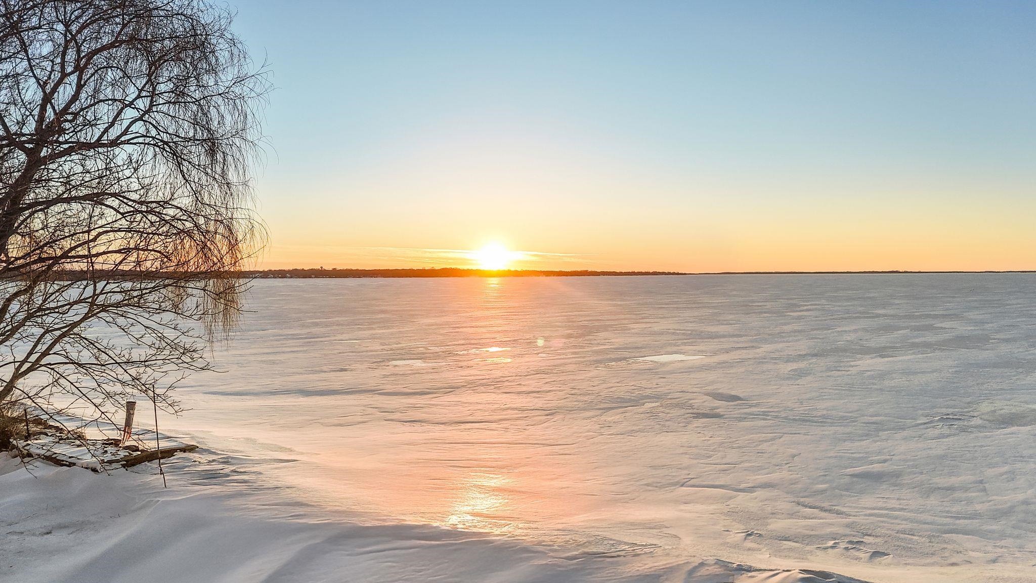 2959 Sunset Point Lane Oshkosh, WI 54904 - Photo 18 of 27