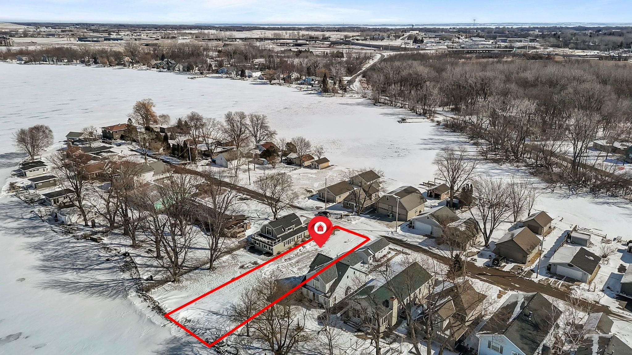 2959 Sunset Point Lane Oshkosh, WI 54904 - Photo 3 of 27