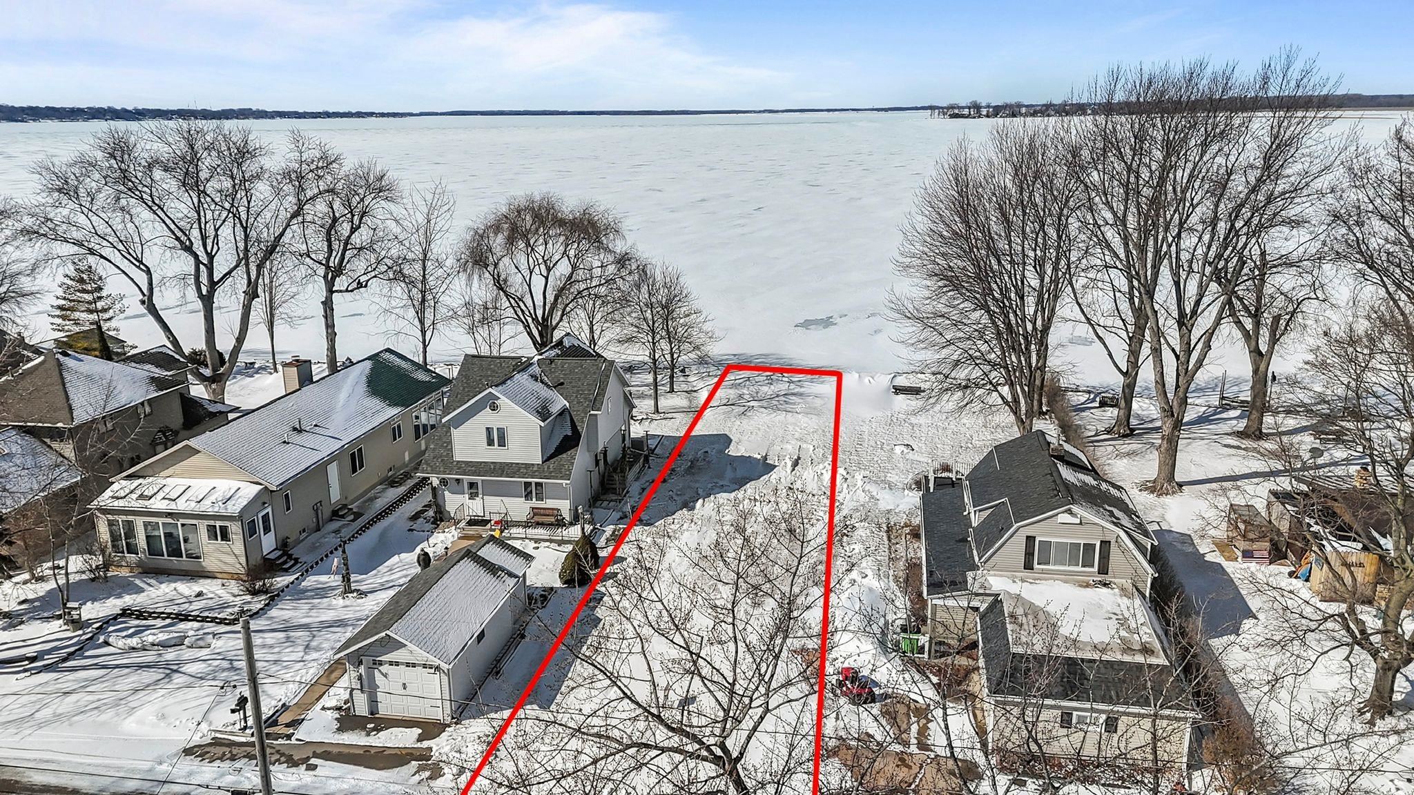 2959 Sunset Point Lane Oshkosh, WI 54904 - Photo 5 of 27