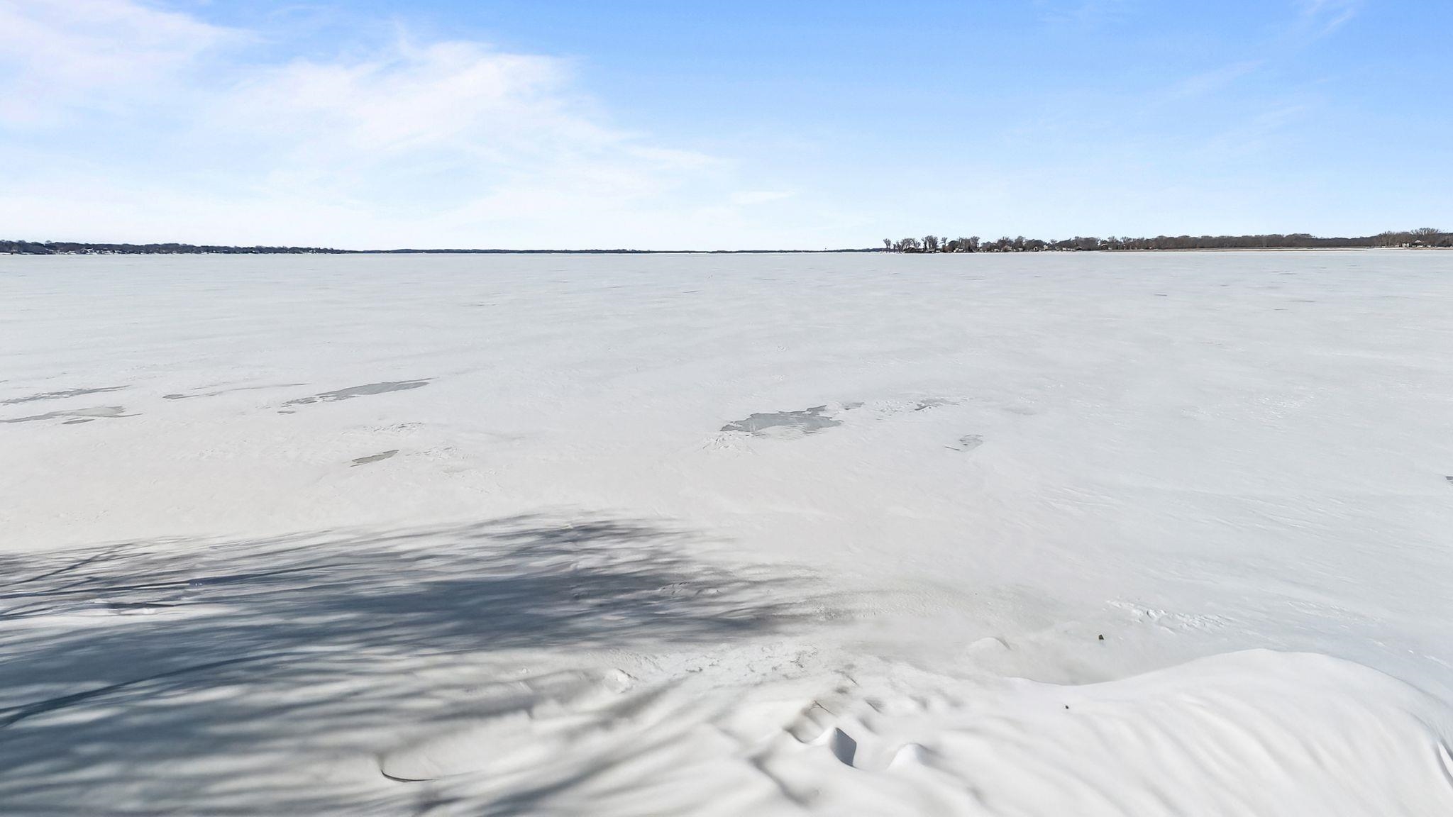 2959 Sunset Point Lane Oshkosh, WI 54904 - Photo 9 of 27