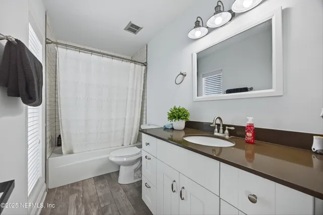 $519,000 | 7805 Baymeadows Circle West, Jacksonville, FL 32256