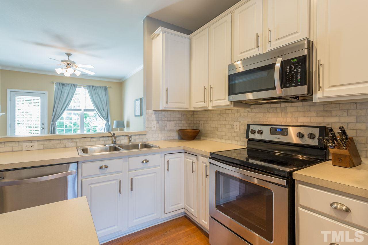 4528 Sugarbend Way Raleigh, NC 27606 - Photo 14 of 22 Gallery Image 14