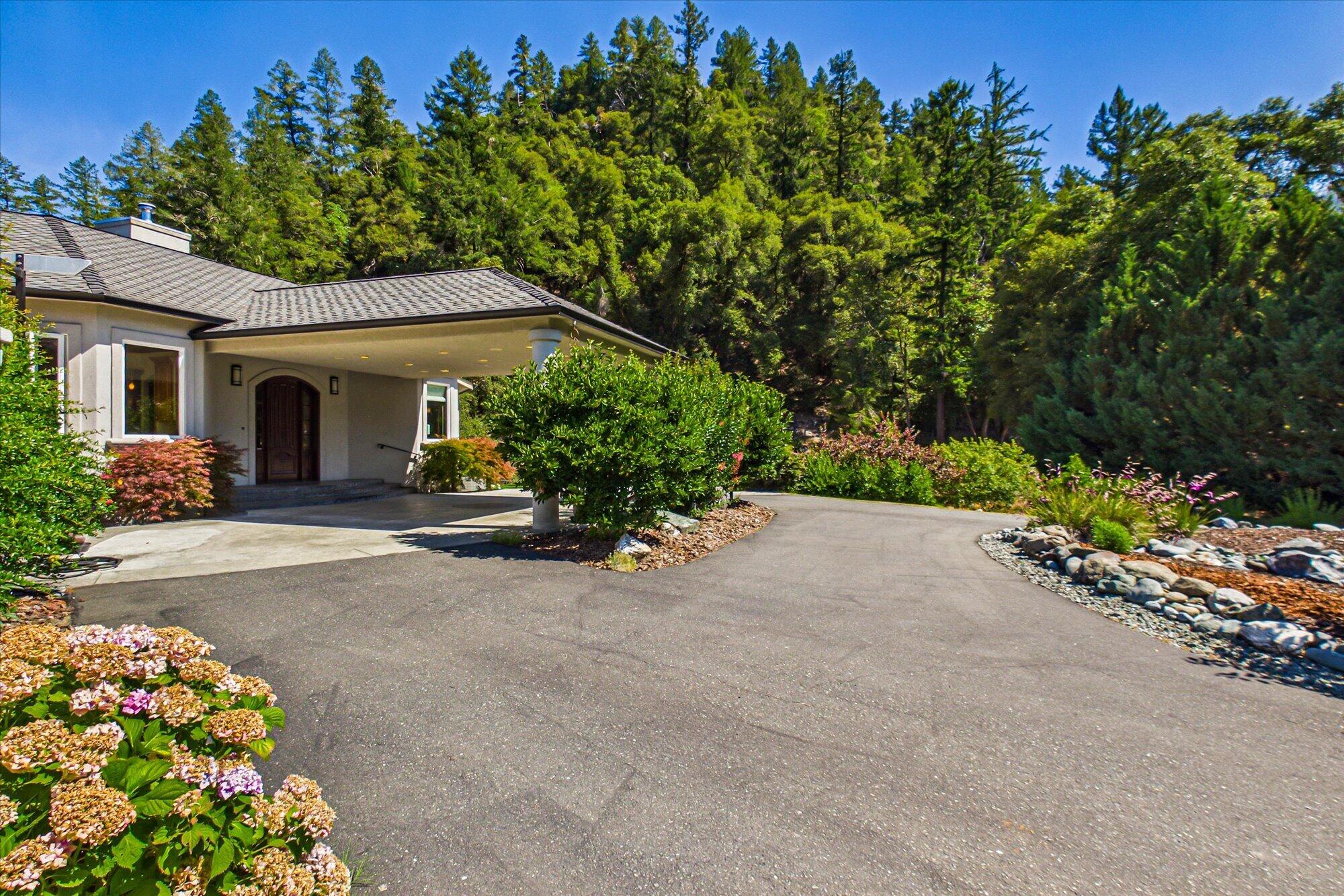 344 Patterson Road Willow Creek, CA 95573 - Photo 16 of 105