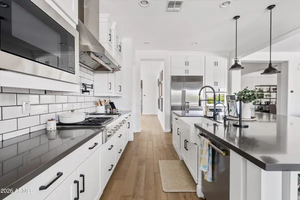 $1,730,000 | 2562 East Clark Drive, Gilbert, AZ 85297