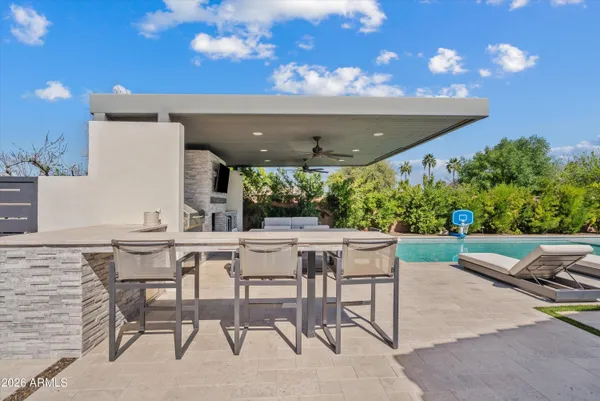 $1,730,000 | 2562 East Clark Drive, Gilbert, AZ 85297