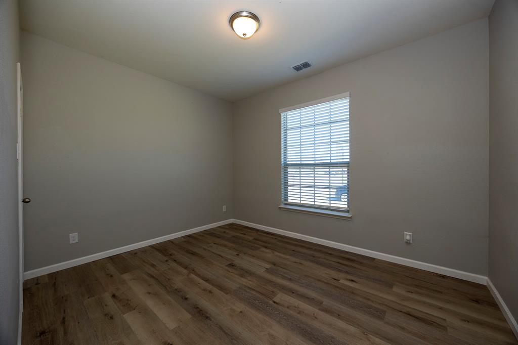208 Harvey Street Anna, TX 75409 - Photo 8 of 34