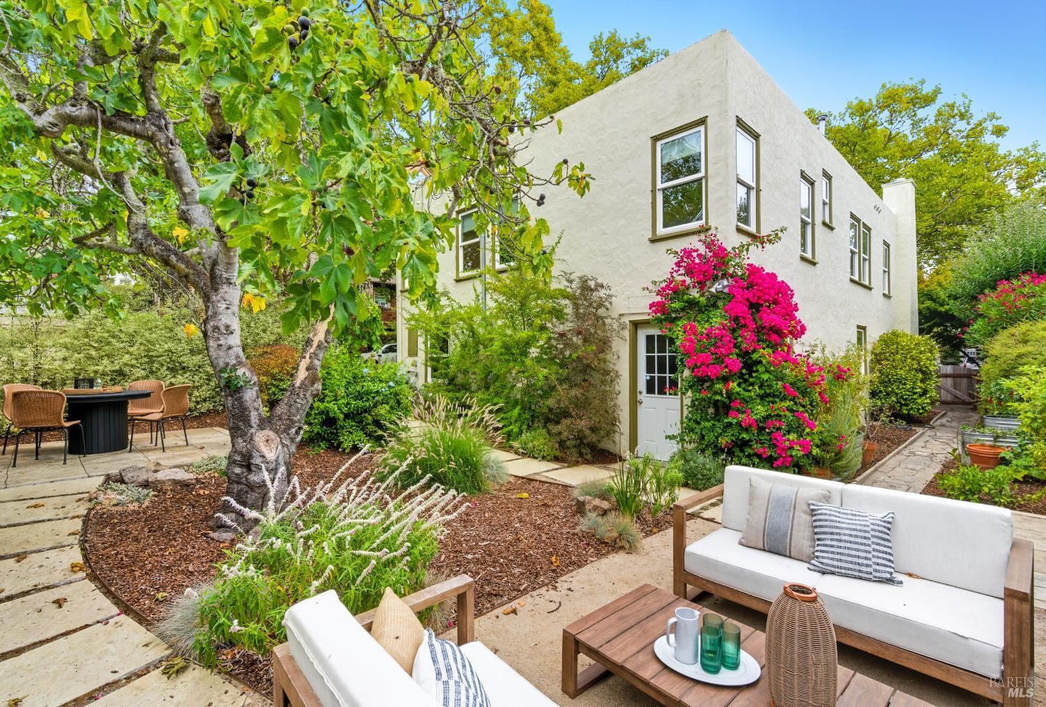 135 H Street San Rafael, CA 94901 - Photo 2 of 21 a view of a chairs and table in a backyard