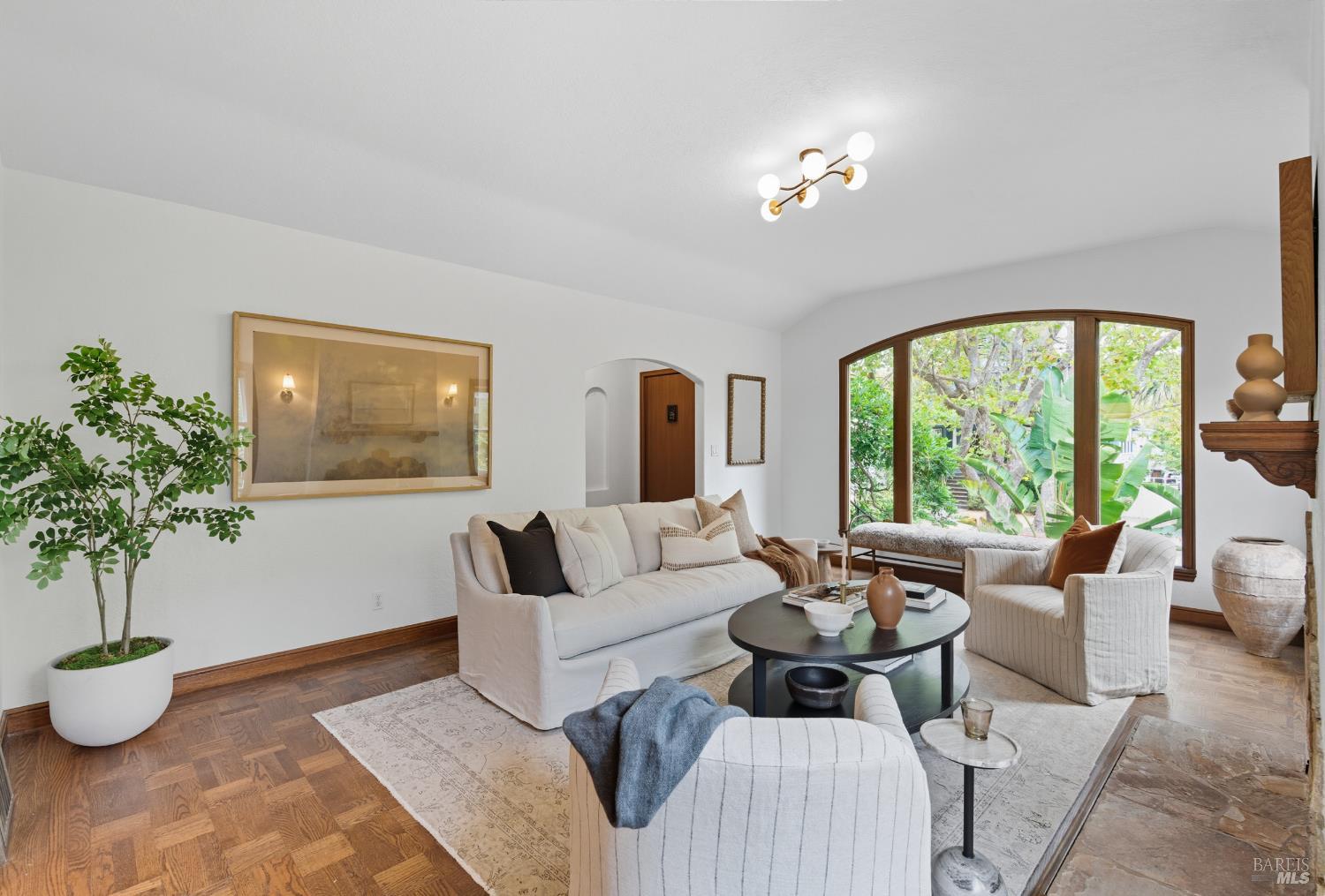 135 H Street San Rafael, CA 94901 - Photo 7 of 21 a living room with furniture and a potted plant