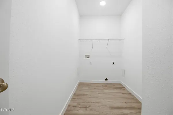 $429,900 | 225 Dry Kiln Court, Johnson City, TN 37615