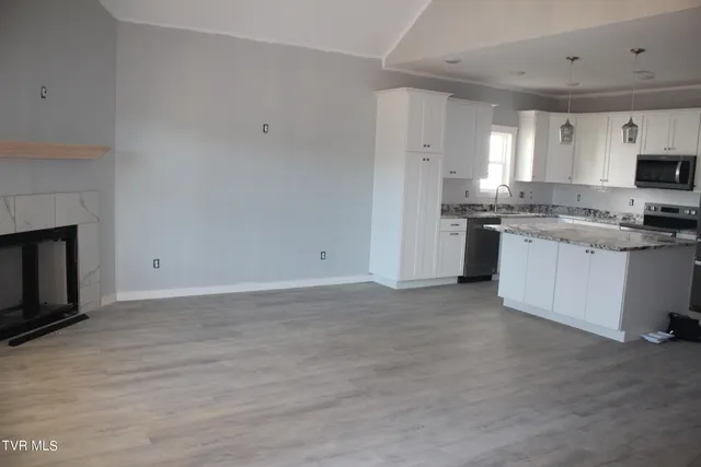 $449,900 | 225 Dry Kiln Court, Johnson City, TN 37615