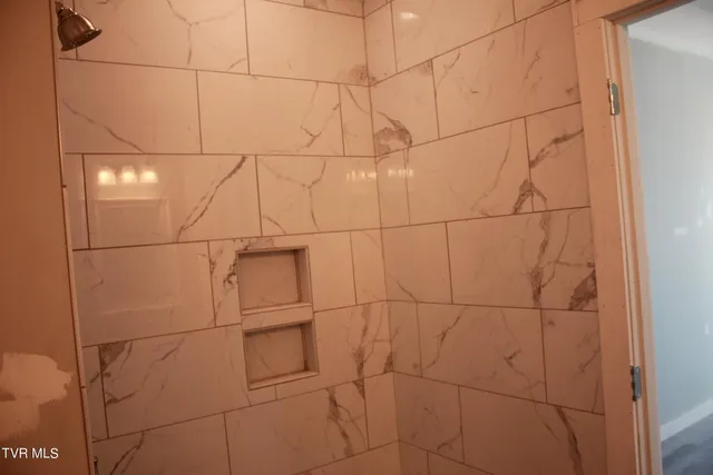 $449,900 | 225 Dry Kiln Court, Johnson City, TN 37615