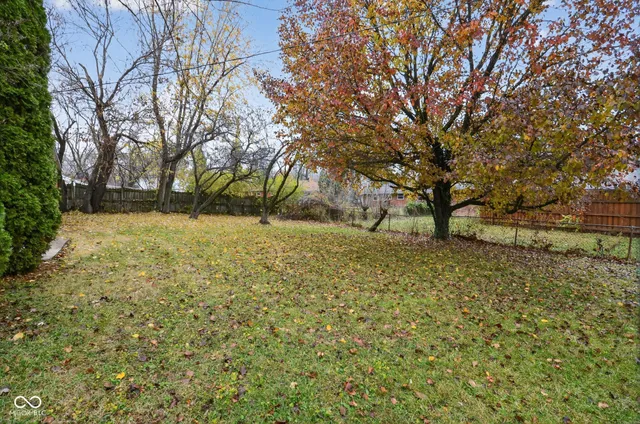 $219,900 | 1909 Schwier Drive, Indianapolis, IN 46229