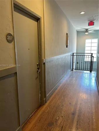 $1,800 | 1025 Meridian Avenue, Unit 207, Miami Beach, FL 33139